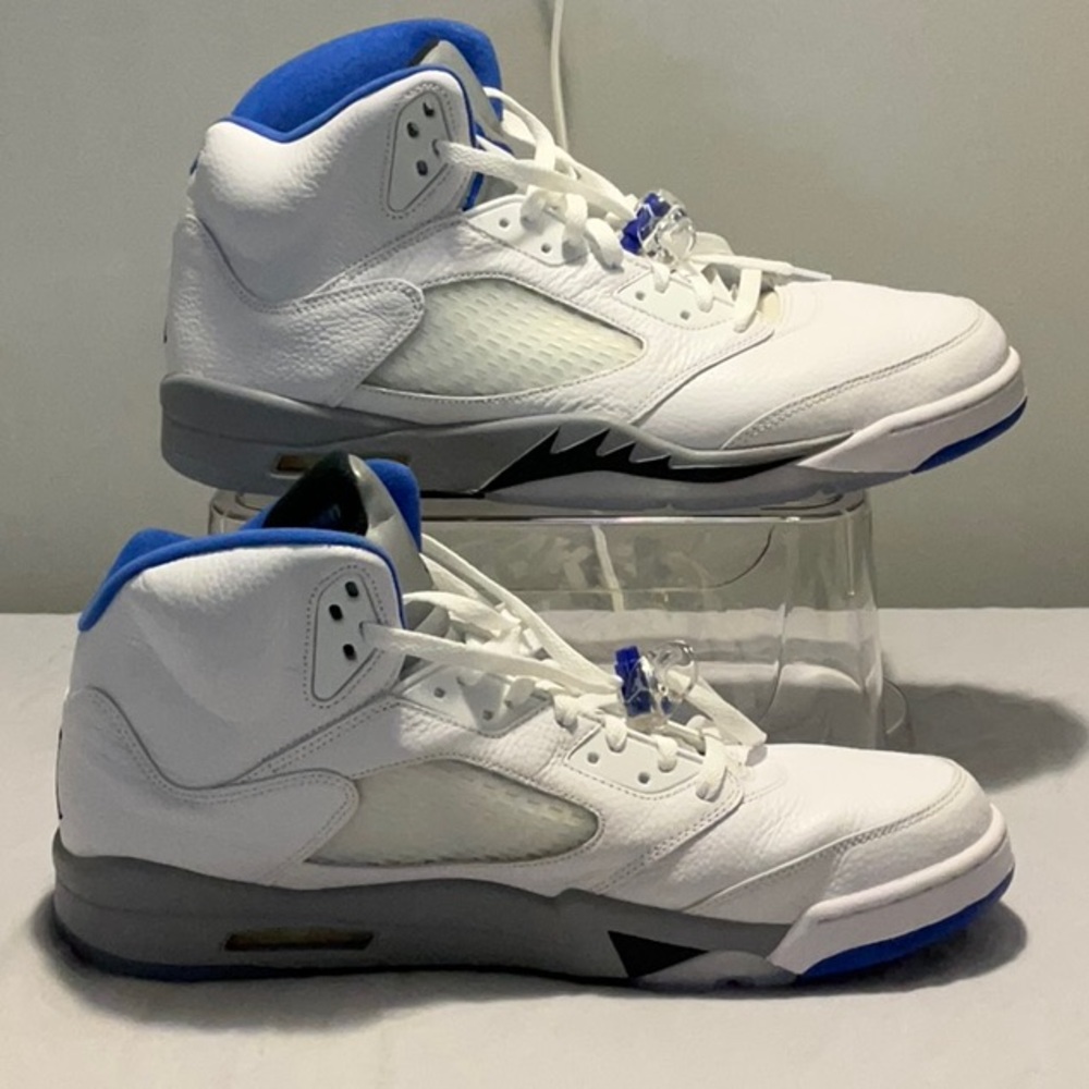 Air Jordan 5 Retro ‘Stealth 2.0’